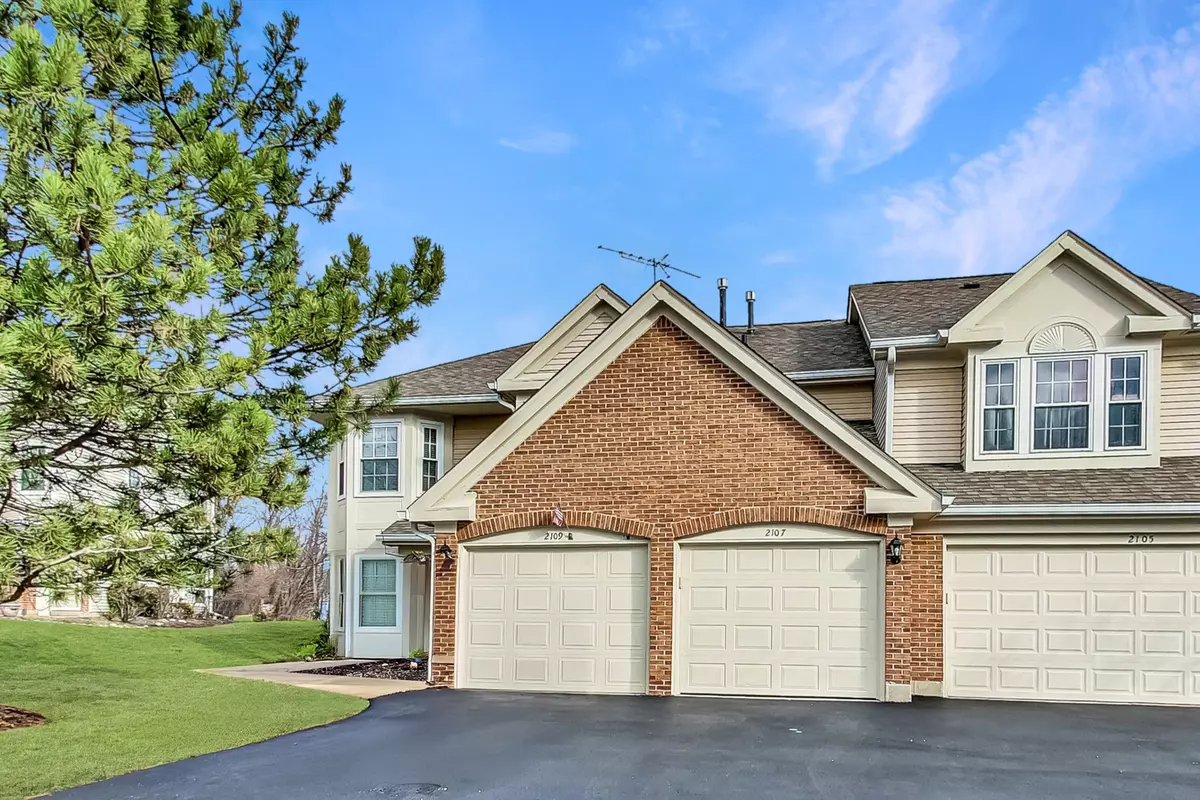 Hanover Park, IL 60133,2107 Glasgow Court #2107