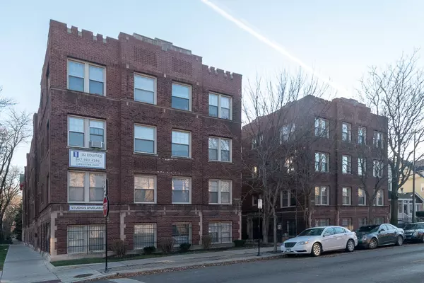 3261 W Wrightwood Avenue #2M, Chicago, IL 60647