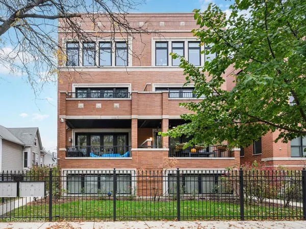 2133 N Campbell Avenue #1C, Chicago, IL 60647