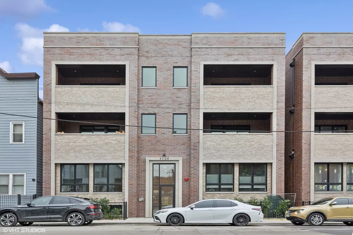 Chicago, IL 60618,3121 N Clybourn Avenue #3N