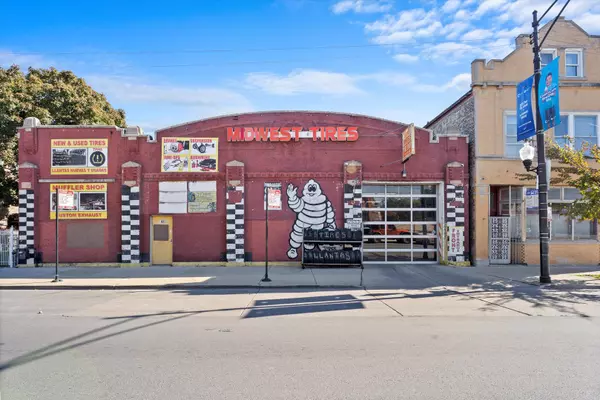 2447 S Pulaski Road, Chicago, IL 60623