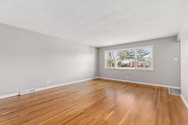 Dolton, IL 60419,14346 S KENWOOD Avenue