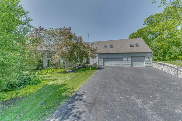 North Barrington, IL 60010,112 Ravine Lane