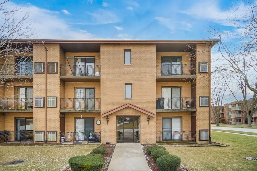 7331 175th Street #2E, Tinley Park, IL 60477