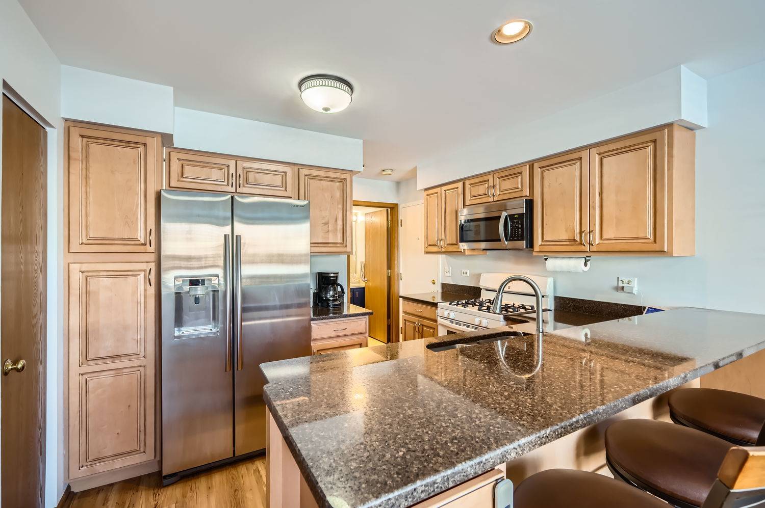 Arlington Heights, IL 60004,2015 N Lake Arlington Drive