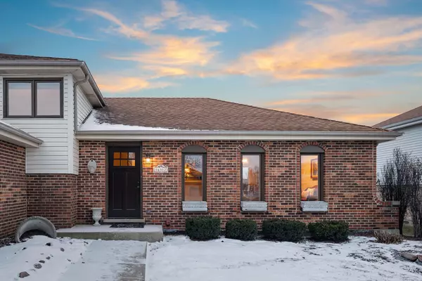 Tinley Park, IL 60477,16312 Prairie Drive