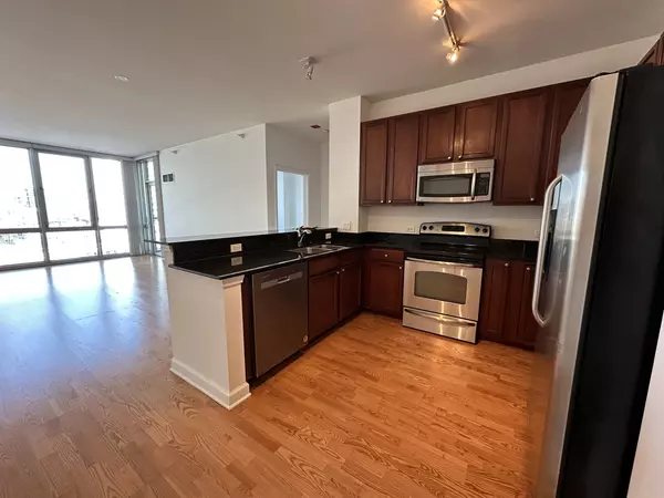 Chicago, IL 60616,1629 S Prairie Avenue #807