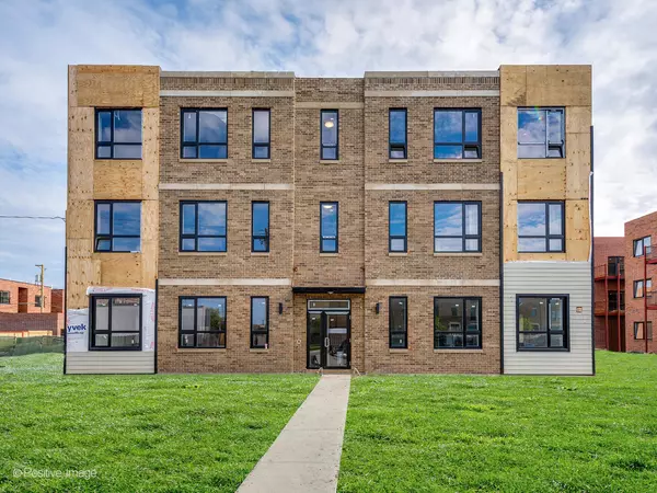 6531 W DICKENS Avenue #2W, Chicago, IL 60707