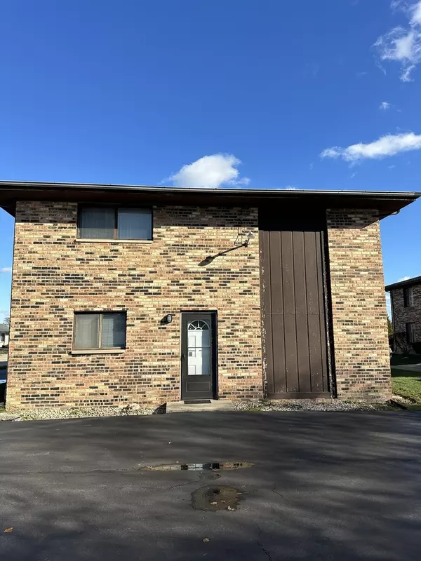 16634 Crescent Avenue #1W, Tinley Park, IL 60477