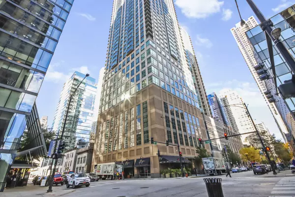 2 E Erie Street #2508, Chicago, IL 60611