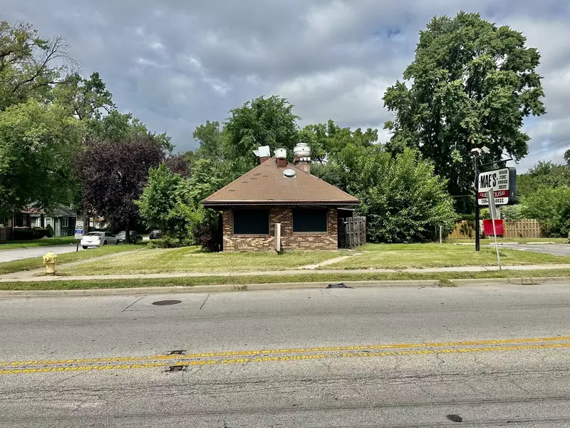 17093 JODAVE Avenue, Hazel Crest, IL 60429