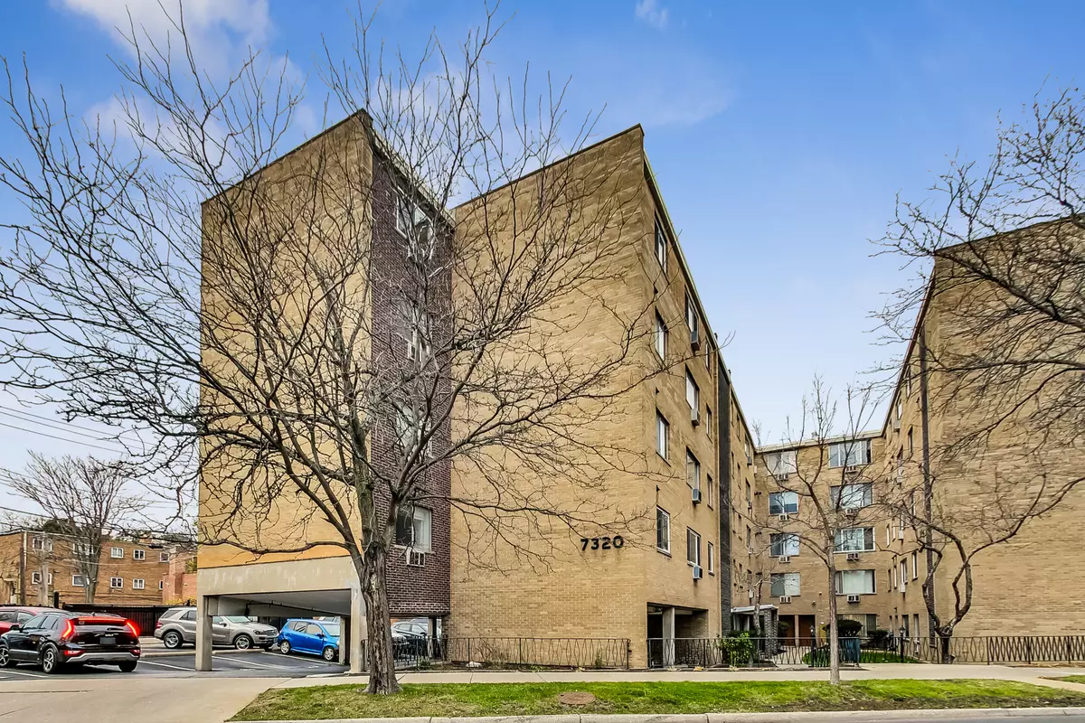 Chicago, IL 60626,7320 N Rogers Avenue #412