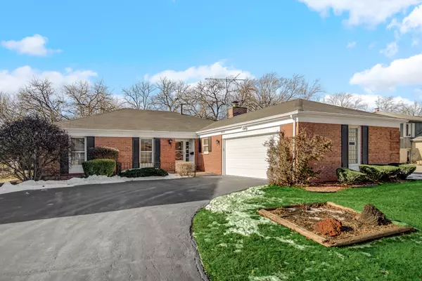 18104 Cherrywood Lane, Homewood, IL 60430