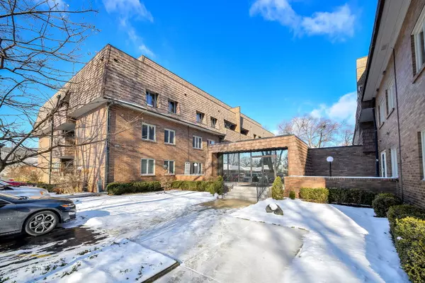 1730 W Galena Boulevard #202W, Aurora, IL 60506