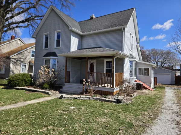 Momence, IL 60954,112 N Pine Street