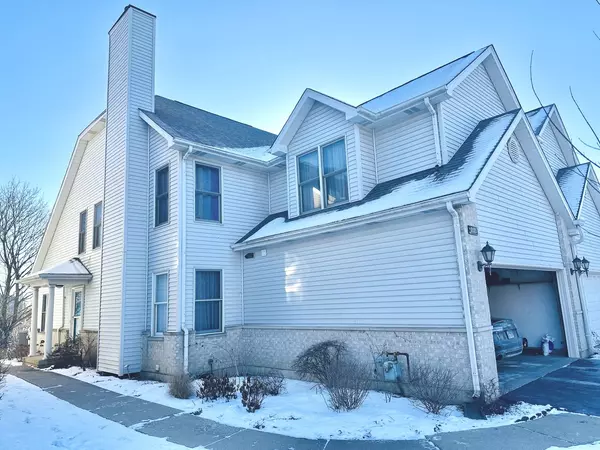 St. Charles, IL 60174,2035 Thornwood Circle