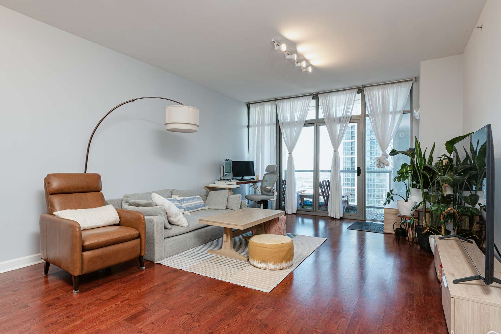 Chicago, IL 60605,1235 S Prairie Avenue #2808
