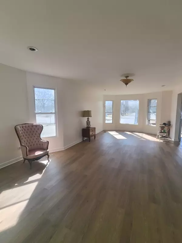 Joliet, IL 60433,107 4th Avenue