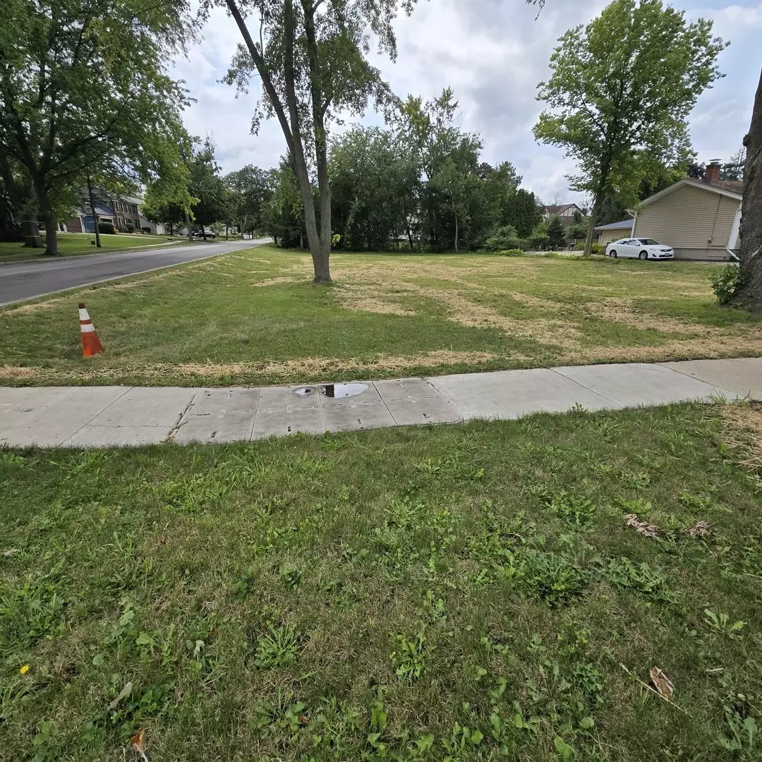 Wheaton, IL 60189,512 Pershing Avenue