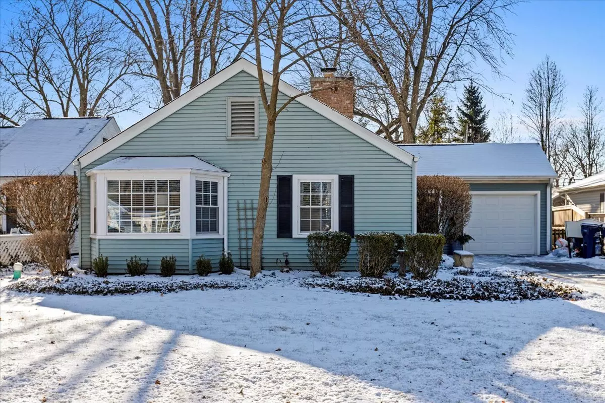 Northbrook, IL 60062,1719 Oak Avenue