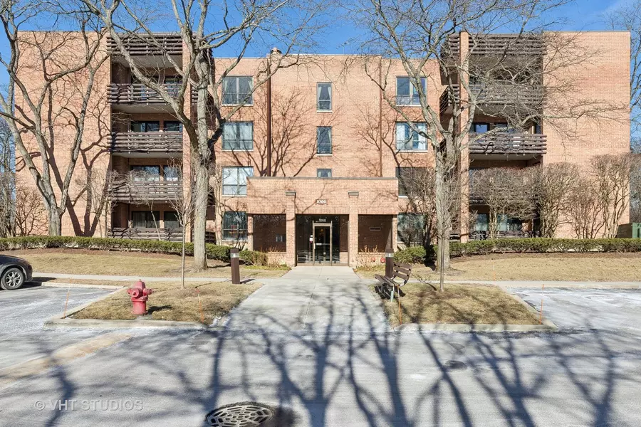 1066 Shermer Road #33, Northbrook, IL 60062