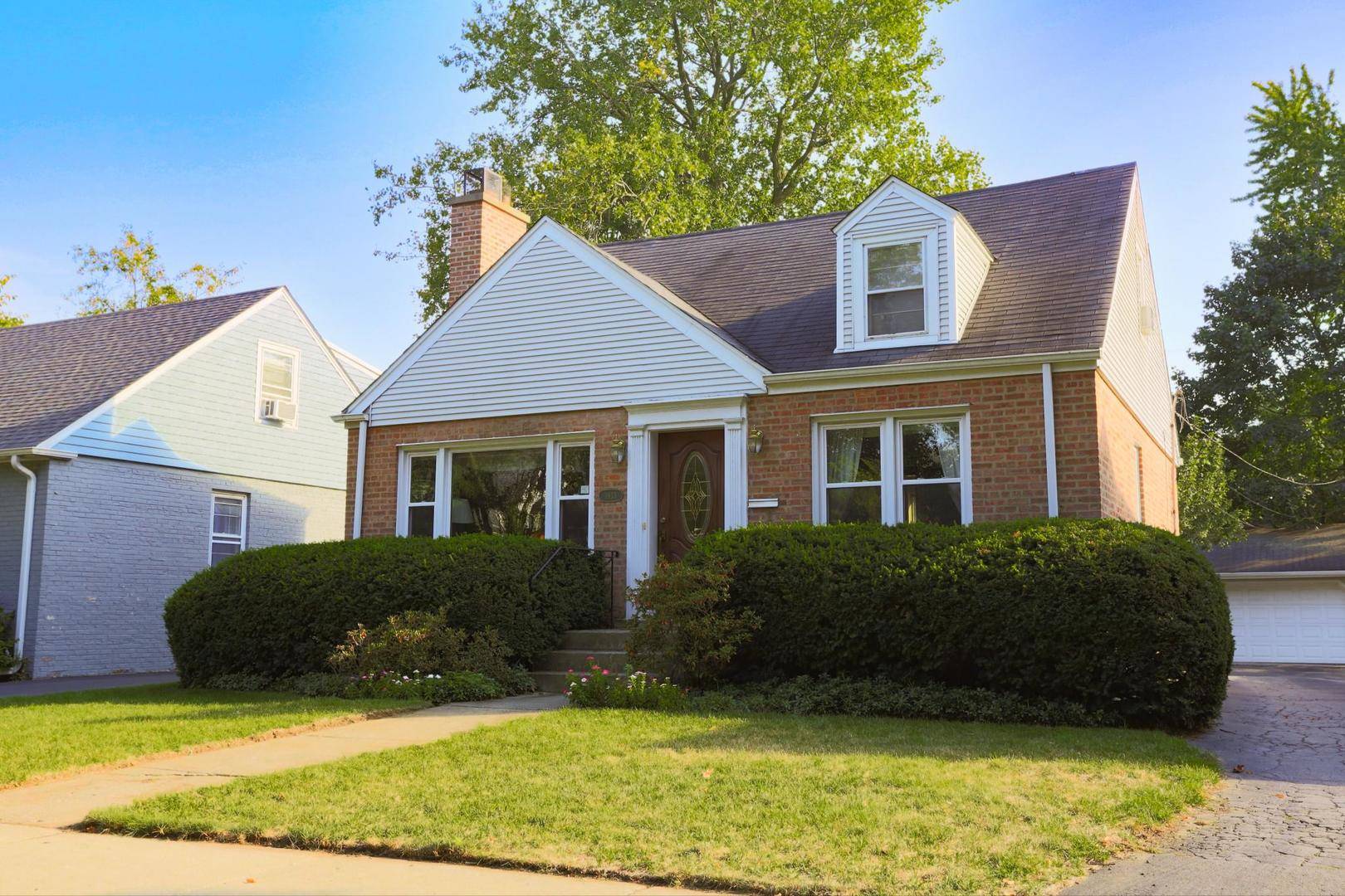 1933 Washington Avenue,  Wilmette,  IL 60091