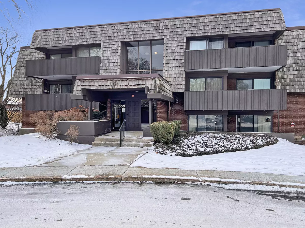 Carol Stream, IL 60188,550 Timber Ridge Drive #203B