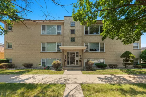 5901 W Montrose Avenue #1N, Chicago, IL 60634