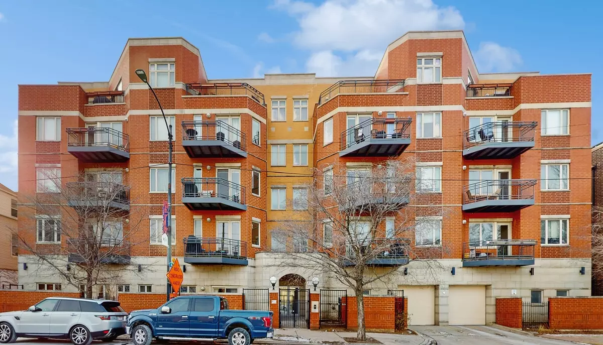 Chicago, IL 60625,4950 N WESTERN Avenue #4J