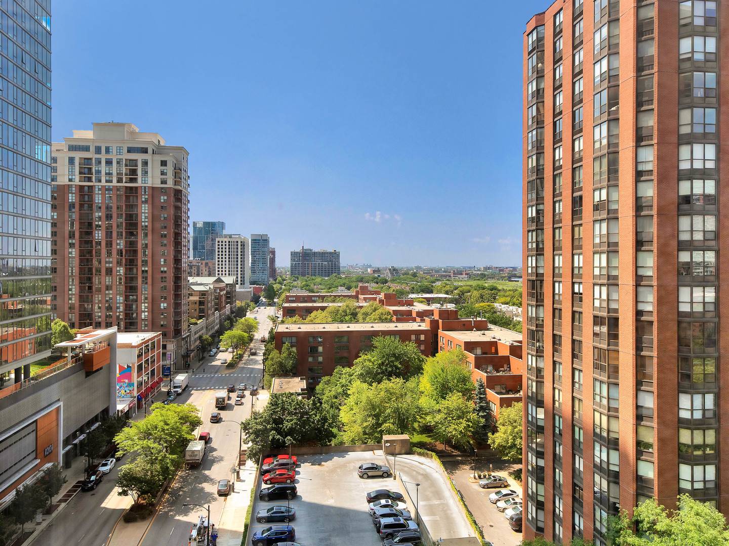 Chicago, IL 60605,899 S PLYMOUTH Court #1108