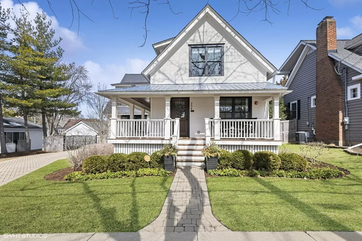 Barrington, IL 60010,238 Coolidge Avenue