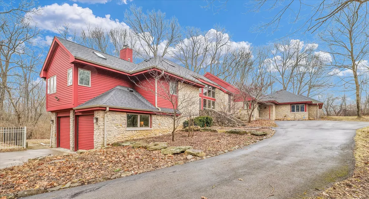 Urbana, IL 61802,2409 N High Cross Road