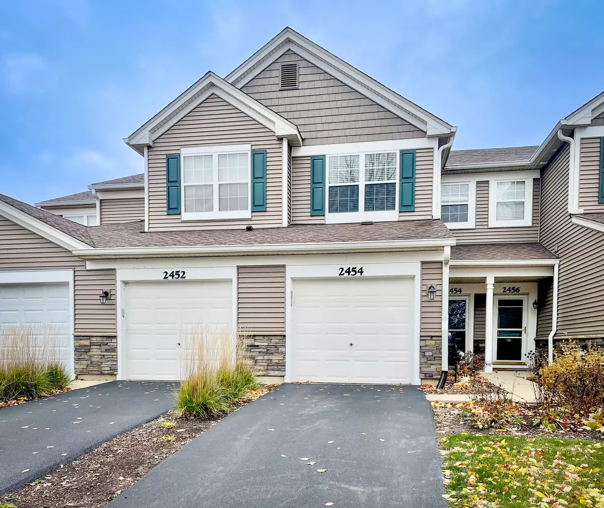 Naperville, IL 60563,2454 GOLF RIDGE Circle