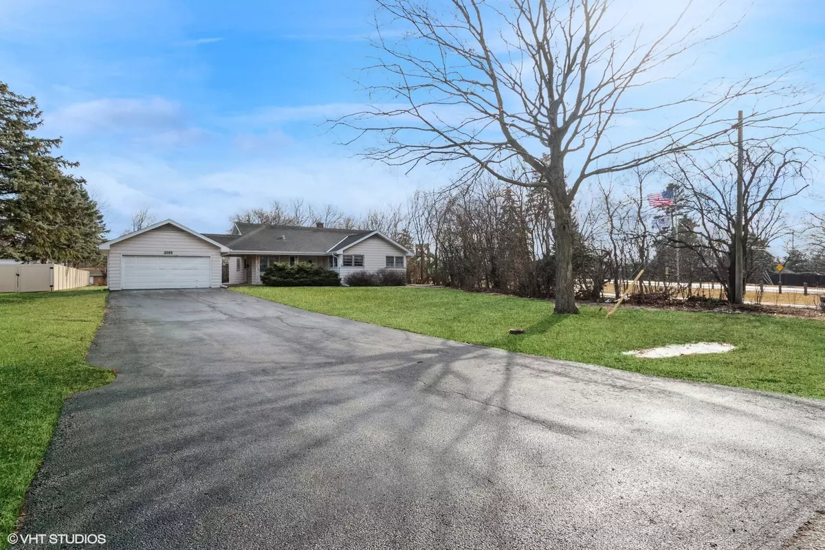 Northbrook, IL 60062,2065 Walnut Circle