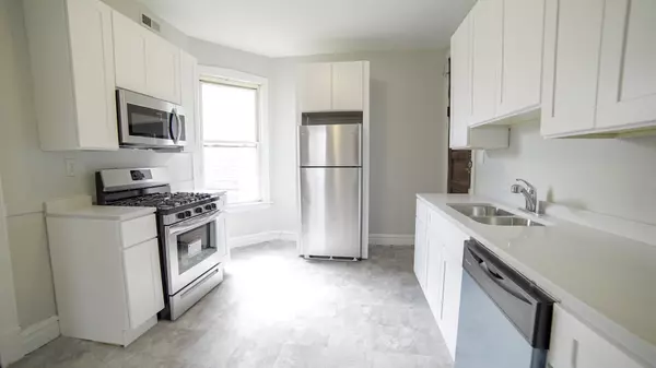 Chicago, IL 60647,1658 N Harding Avenue