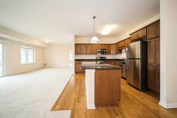 Northbrook, IL 60062,2220 Founders Drive #308