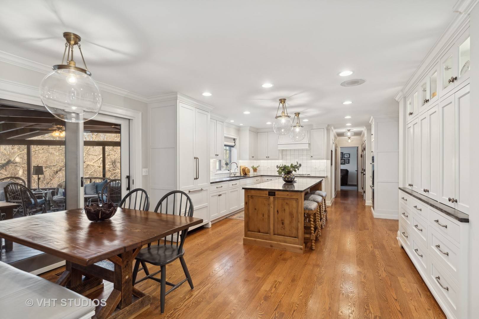 Libertyville, IL 60048,410 E Winchester Road