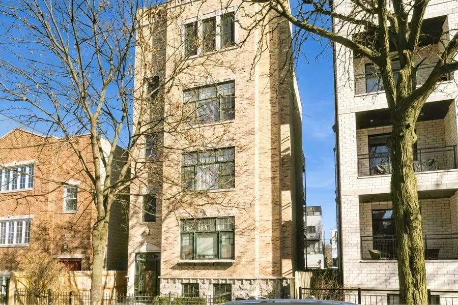 523 N CLAREMONT Avenue #3, Chicago, IL 60612