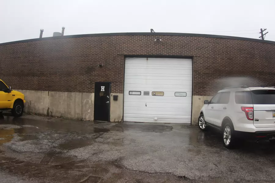 2000 Lehigh Avenue #H, Glenview, IL 60026