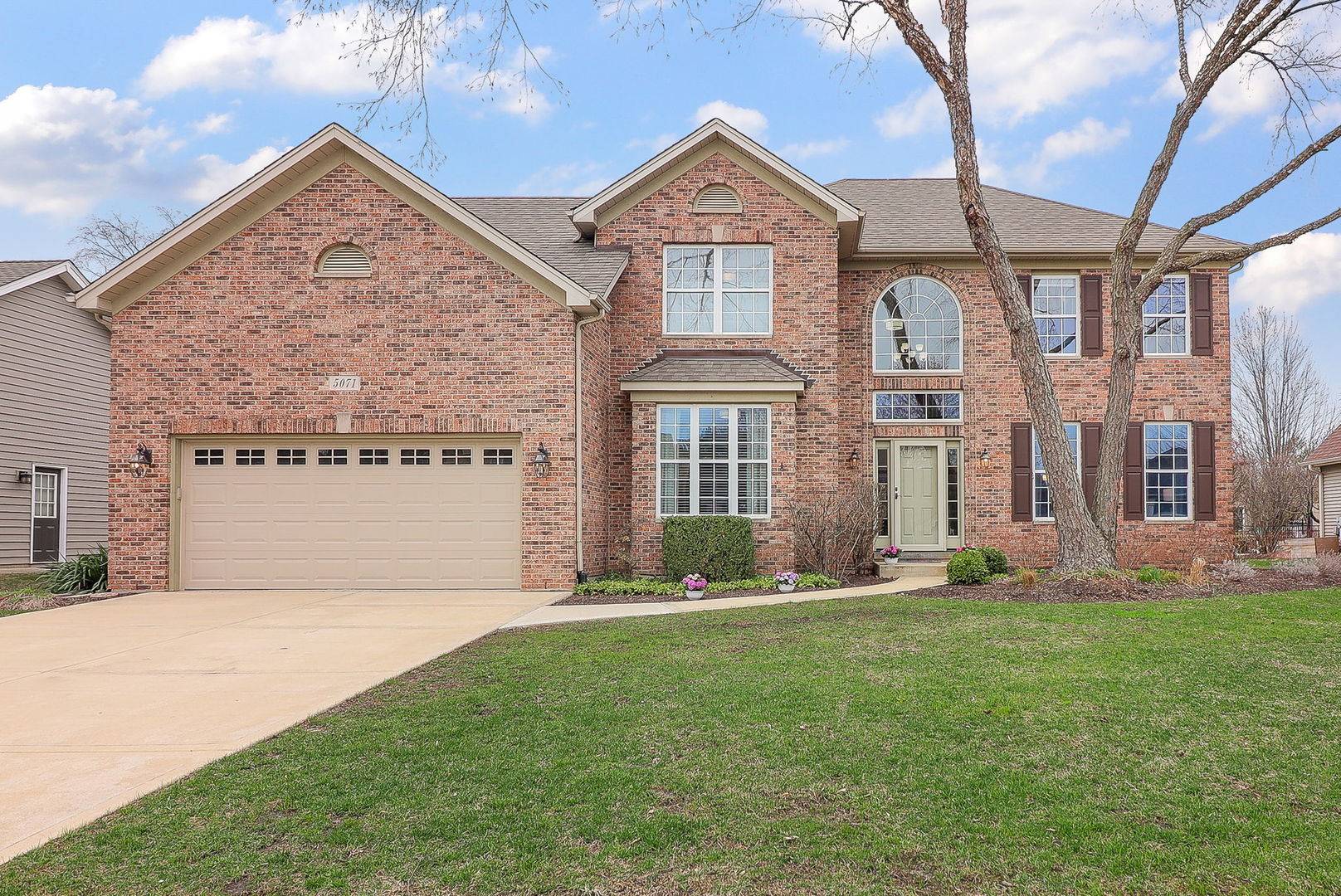 5071 SWITCH GRASS Lane, Naperville, IL 60564