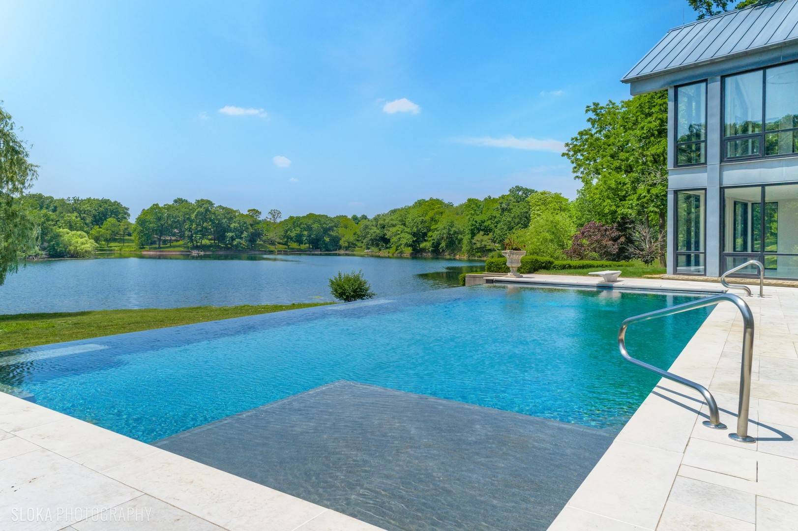 Barrington Hills, IL 60010,28 Brinker Road