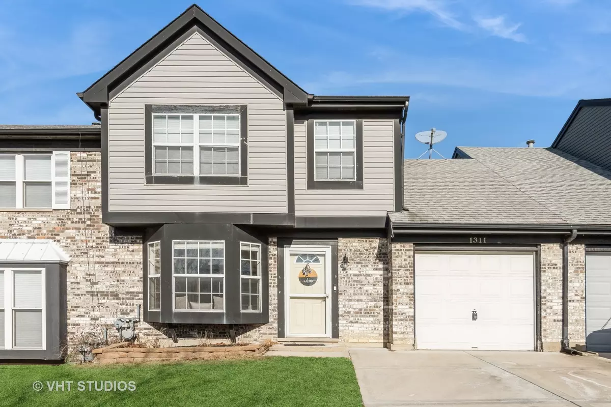 Carol Stream, IL 60188,1311 Oriole Trail