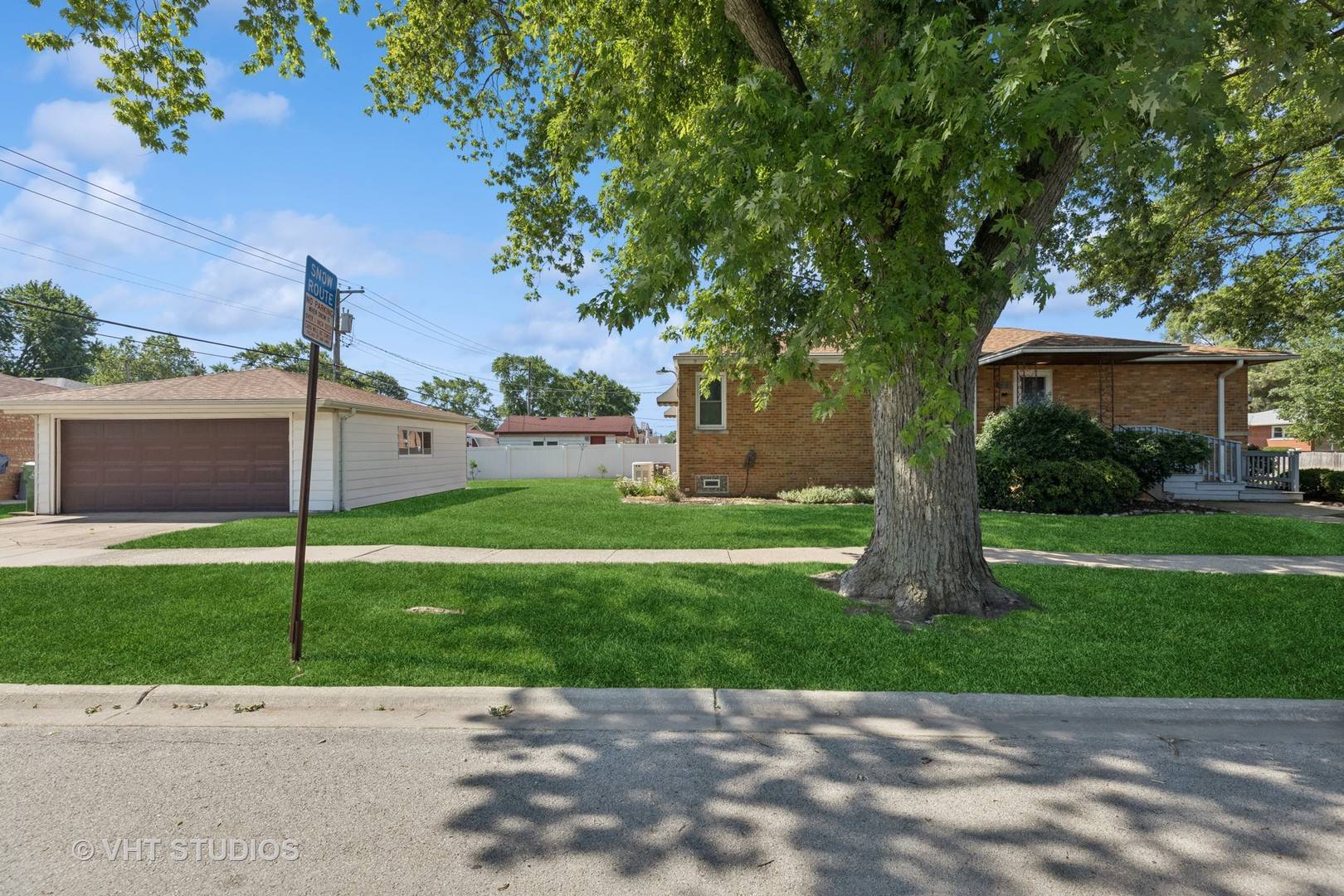 Oak Lawn, IL 60453,9921 Cook Avenue