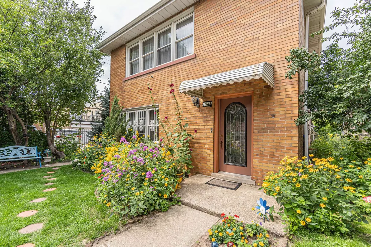 Chicago, IL 60642,1542 W Cortez Street