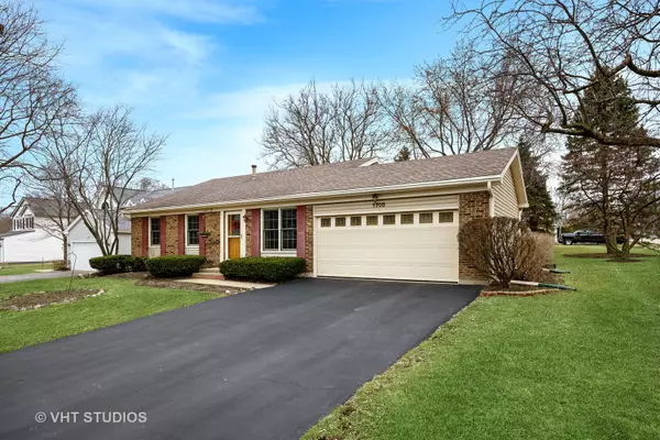 Lake Zurich, IL 60047,1705 Coral Reef Way