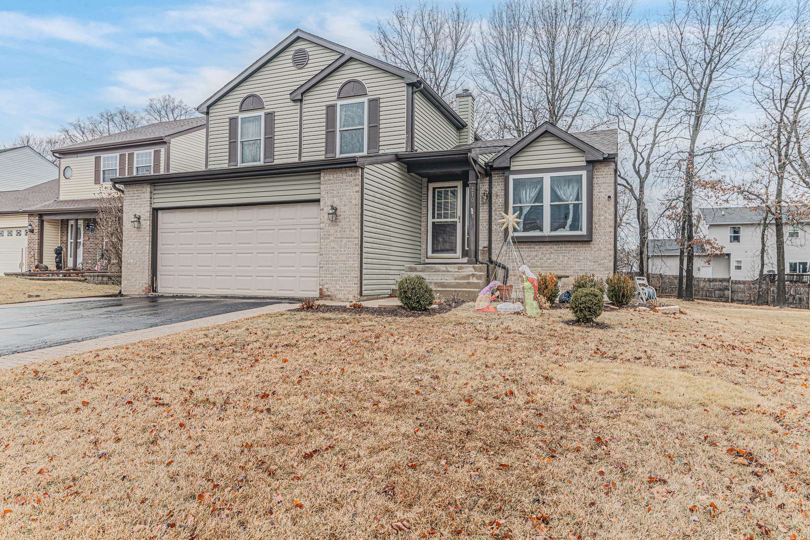 Waukegan, IL 60085,2708 Peppertree Lane
