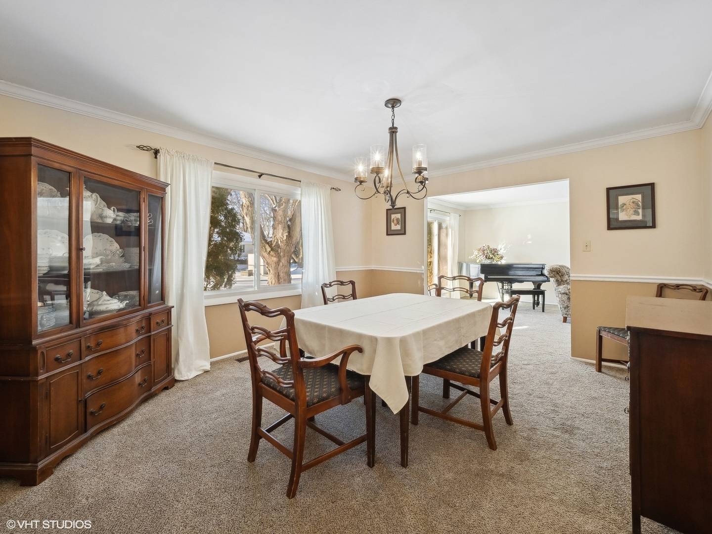 Palatine, IL 60067,1321 W Whytecliff Road