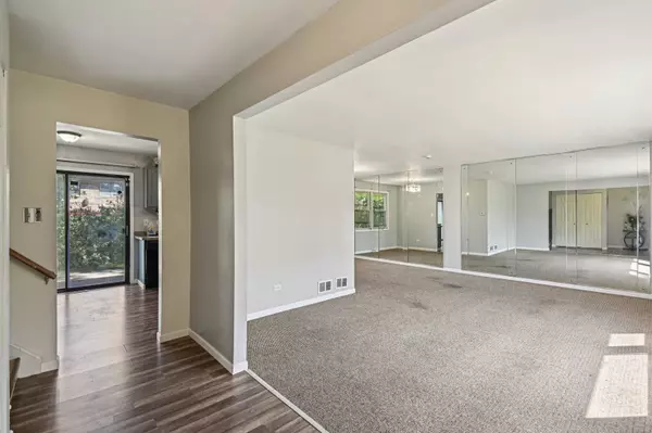 Matteson, IL 60443,6260 Sunflower Drive
