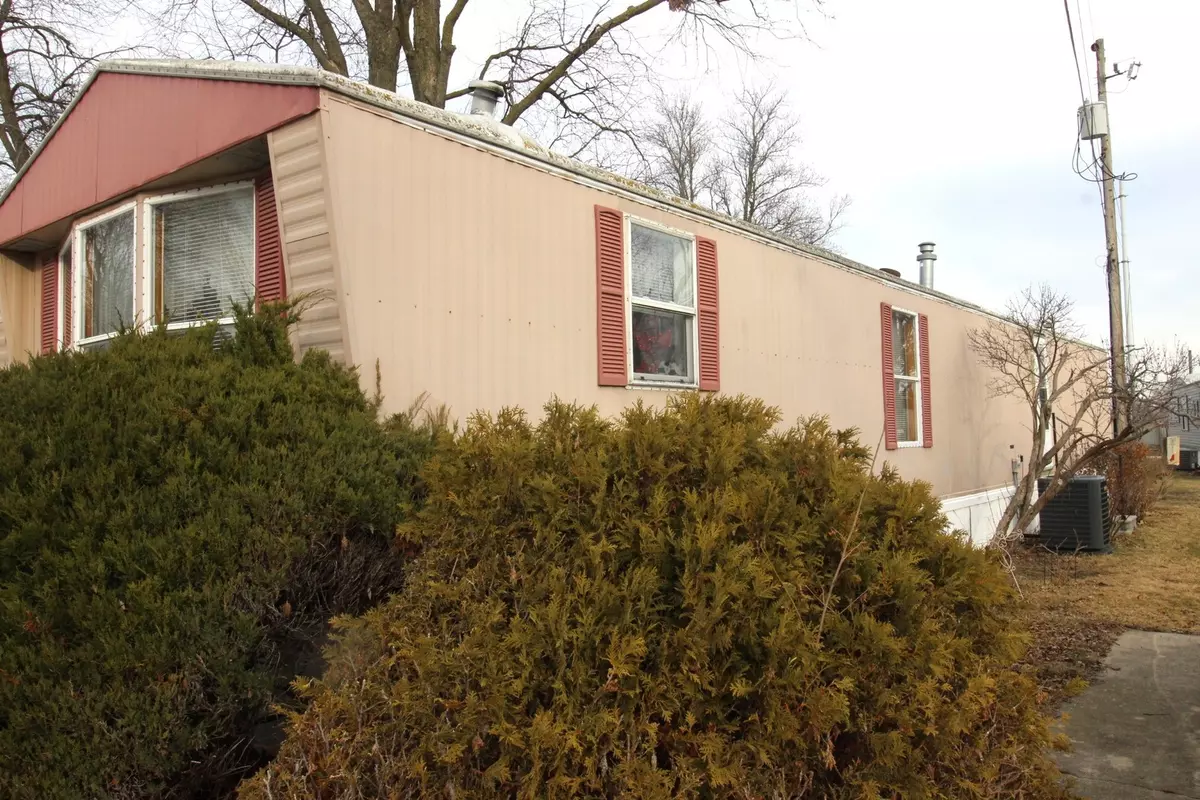 Normal, IL 61761,605 Pine Street #107