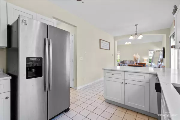 Round Lake, IL 60073,373 Wagonwood Road